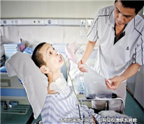 儿子变植物人，公婆却主动劝儿媳离婚