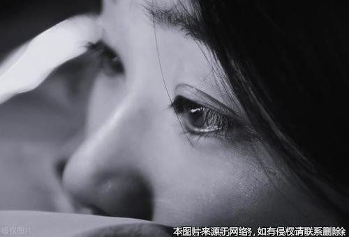 为救病危父亲，女友向男友提前预支8万结婚彩礼，却被男友拉黑