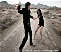 丈夫打完妻子又打岳父母，妻子起诉离婚