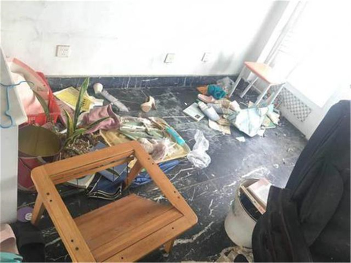 【上海房产律师】租客退房时破坏房屋，被房东起诉赔偿9万元
